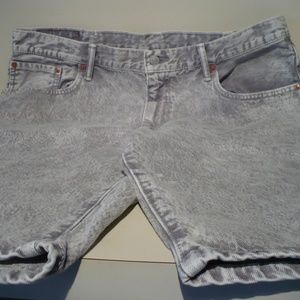 GRAY LEVI MEN'S SHORTS SIZE 38